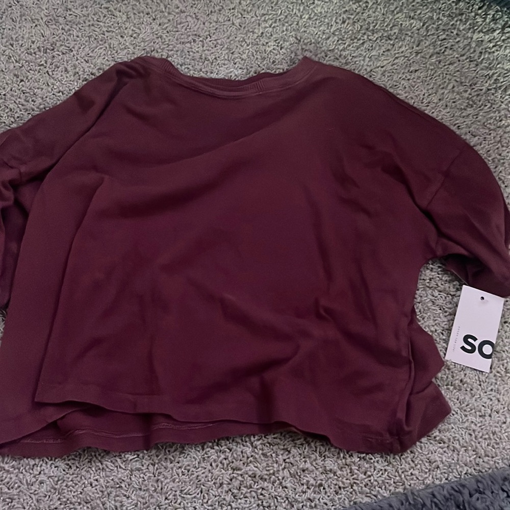 Maroon body tee crop top
